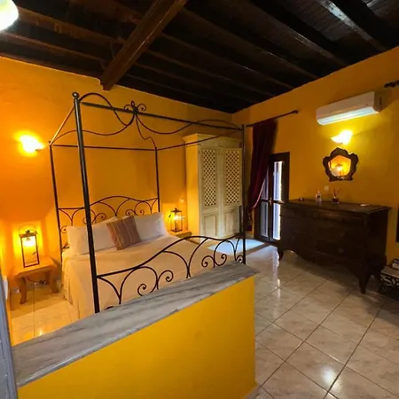 Aparthotel La Dimora Medievale - *